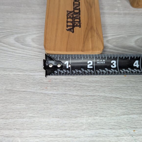 Allen Edmonds Aromatic Cedarwood Blocks Set of 3 Blocks - Picture 4 of 5